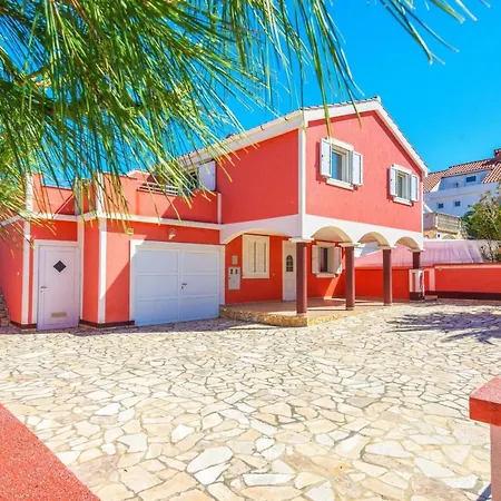 With Parking Space - Lozice, - 19099 דירה *