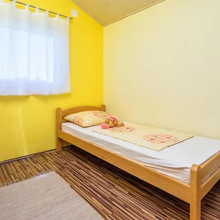 With A Parking Space - Lozice, - 19099 Apartment