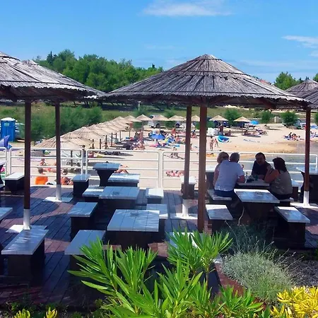 דירה With Parking Space - Lozice, - 19099 ויר