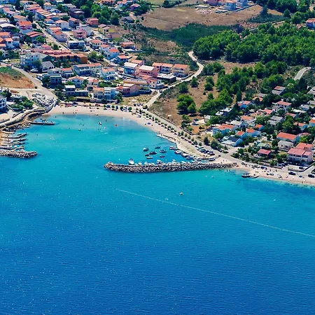 With Parking Space - Lozice, - 19099