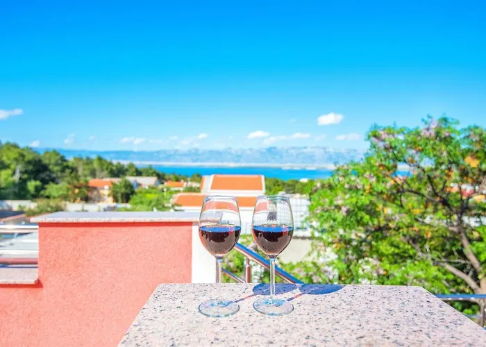 דירה With Parking Space - Lozice, - 19099 ויר