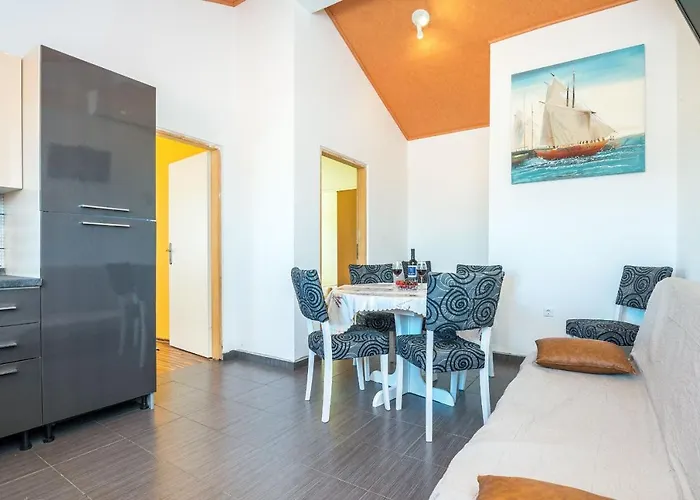 With Parking Space - Lozice, - 19099 דירה *