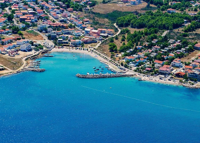 With Parking Space - Lozice, - 19099